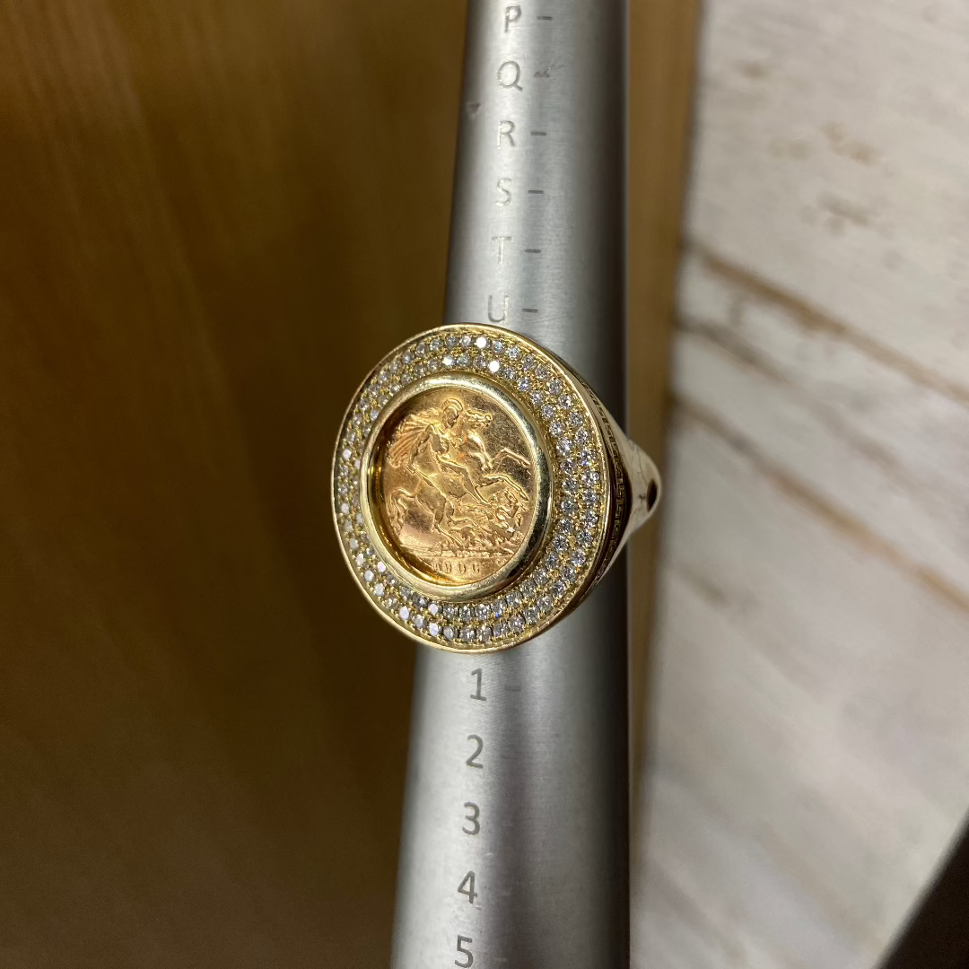 Double row diamond sovereign ring