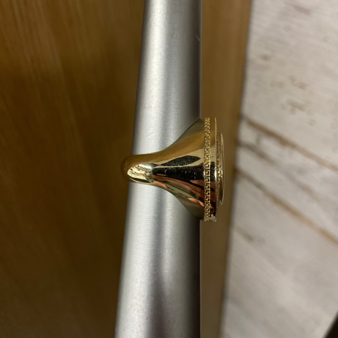 Double row diamond sovereign ring