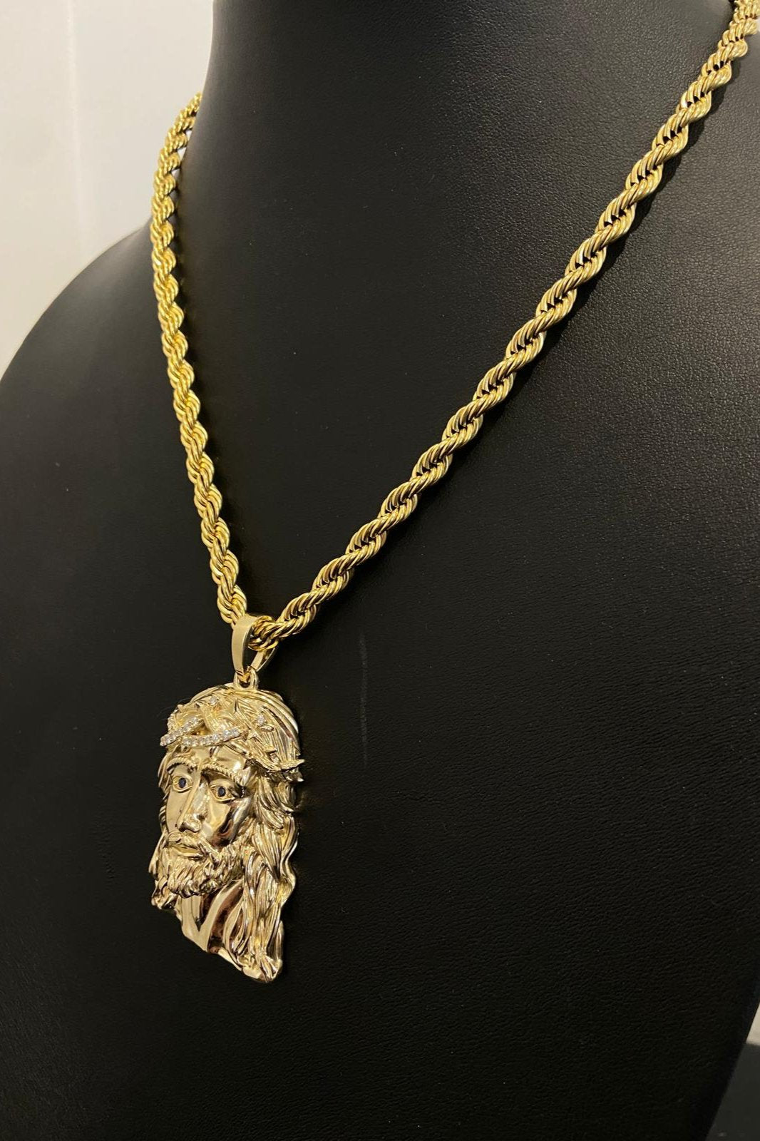 Solid 18K Rope chain with Jesus head pendant